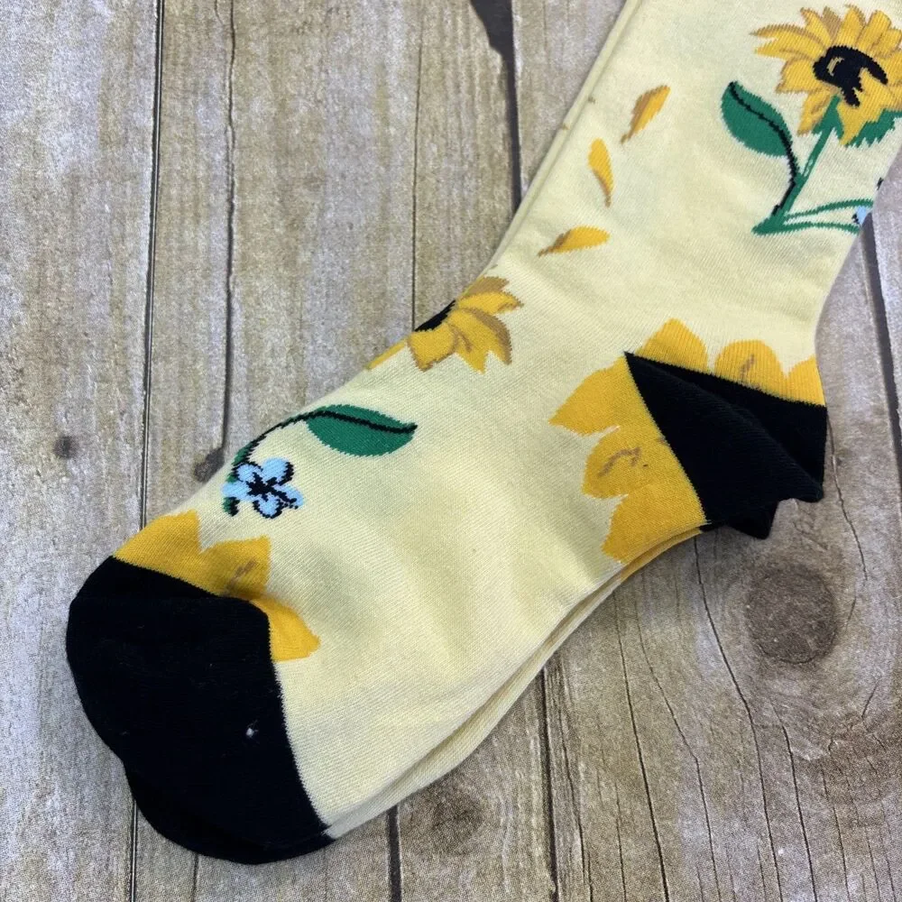 Sock It To Me Knee High Socks Womens 5-10 Here Comes The Sun Daisy Bee Yellow